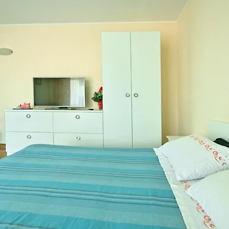 Lejlighed Komfortable Bozica 1