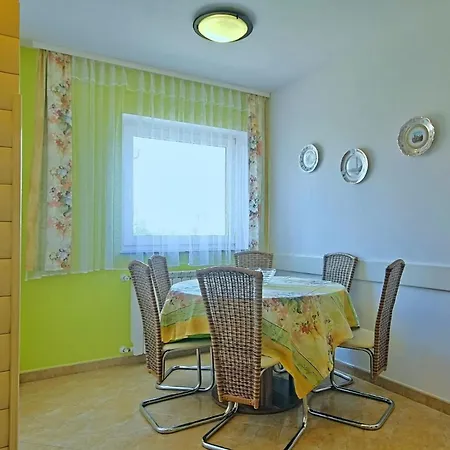 Komfortable Bozica 1